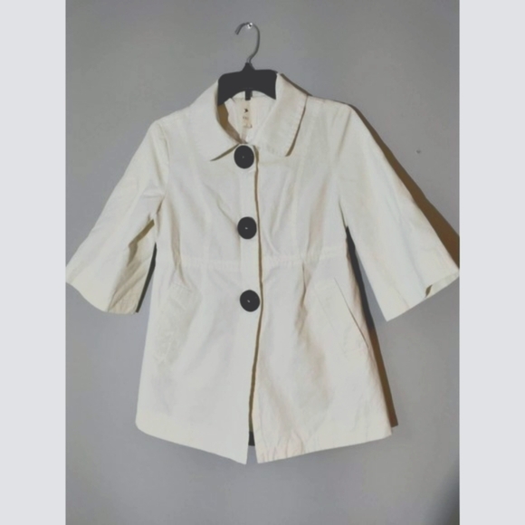 Forever 21 Jackets & Blazers - White spring peacoat Size Small